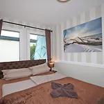 Bungalow-park Ostseenordstern * Wustrow (Fischland)