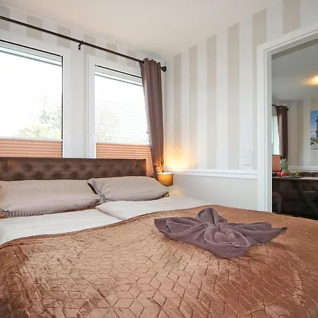 Bungalow-park Ostseenordstern * Wustrow (Fischland)